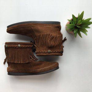 🍂🍁Fall Minnetonka High Top Back Zip Boot • 7